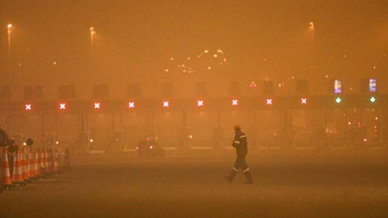 Εκτακτη ευρεία κυβερνητική σύσκεψη υπό τον πρωθυπουργό στο Κέντρο Επιχειρήσεων Πολιτικής Προστασίας