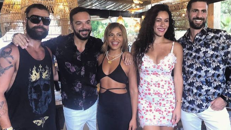 Τριαντάφυλλος: Γιόρτασε τα γενέθλιά του με τους πρώην &quot;survivors&quot; [Εικόνες]