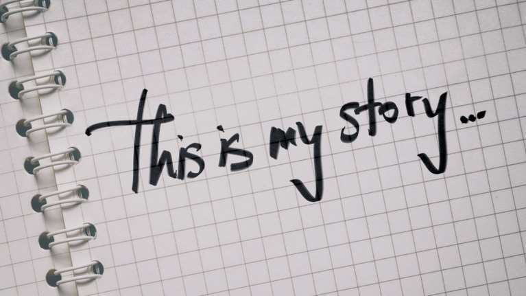 True story: Η Τίνα Μιχαηλίδου υπήρξε φροντιστής του μπαμπά της, αυτή είναι η ιστορία της