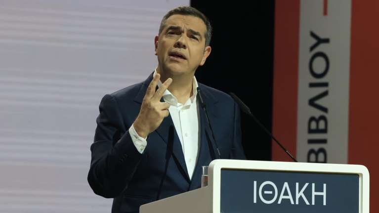 Τα καρφιά Τσίπρα κατά Ανδρουλάκη, Φάμελλου και ΝΕΑΡ: "Η χώρα χρειάζεται ισχυρή προοδευτική παράταξη"