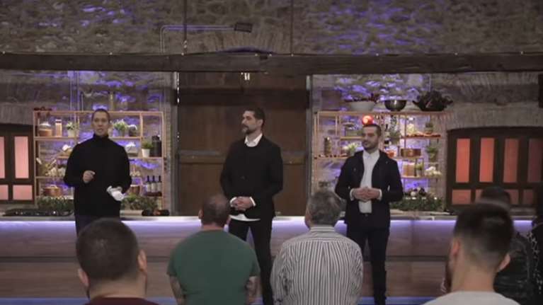 H πρεμιέρα του MasterChef δίνει το &quot;στίγμα&quot; του νέου κύκλου - &quot;Όχι δεν πέρναγε το πάσο, πήγαινε σκουπίδια κατ&#39; ευθείαν&quot;