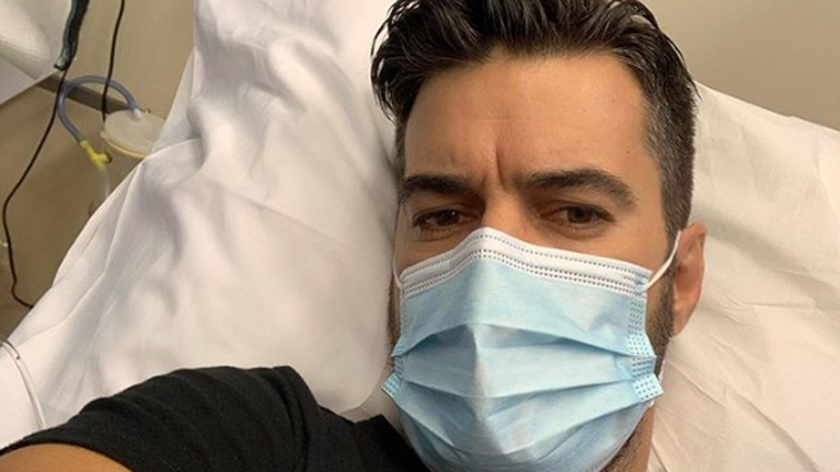 Εκτάκτως στο νοσοκομείο ο Γιάννης Τσιμιτσέλης: Η φωτογραφία με τον ορό