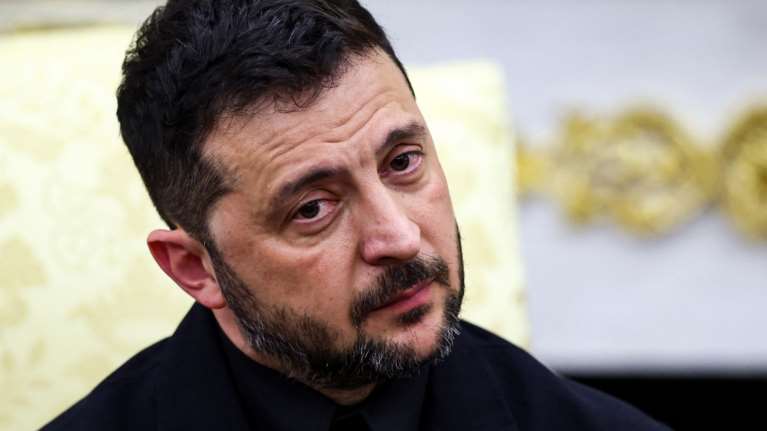 Zελένσκι: Η Ρωσία κάνει "τα πάντα" για να αποτρέψει τη συνάντηση με τον Πούτιν