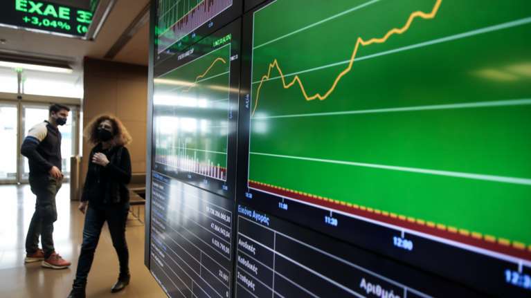 Ράλι στα χρηματιστήρια μετά τις δηλώσεις Πούτιν για πρόοδο στις διαπραγματεύσεις