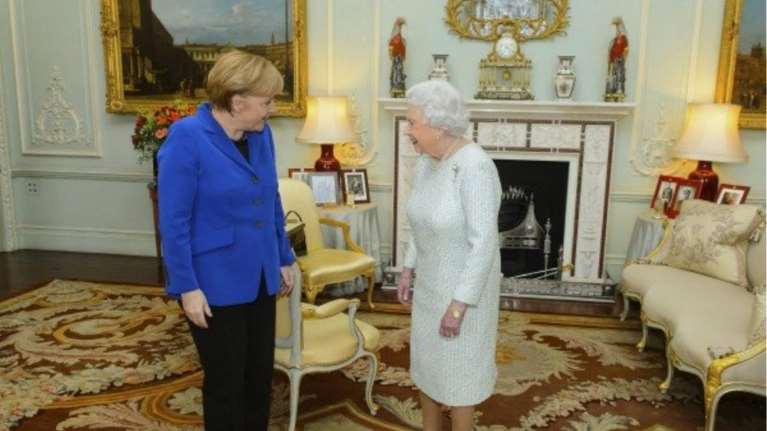 Η βασίλισσα Ελισάβετ θα υποδεχτεί την Μέρκελ την Παρασκευή στο Κάστρο του Ουίνδσορ