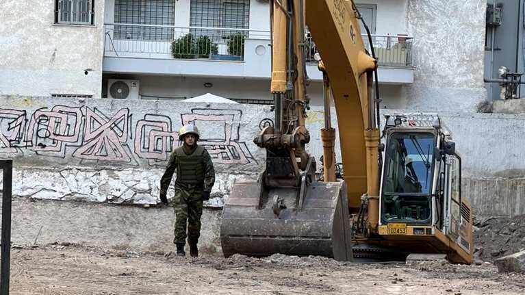 Θεσσαλονίκη: Δεν σταματούν να βγάζουν οβίδες από το εργοτάξιο στο κέντρο της πόλης –  69 συνολικά μέχρι στιγμής