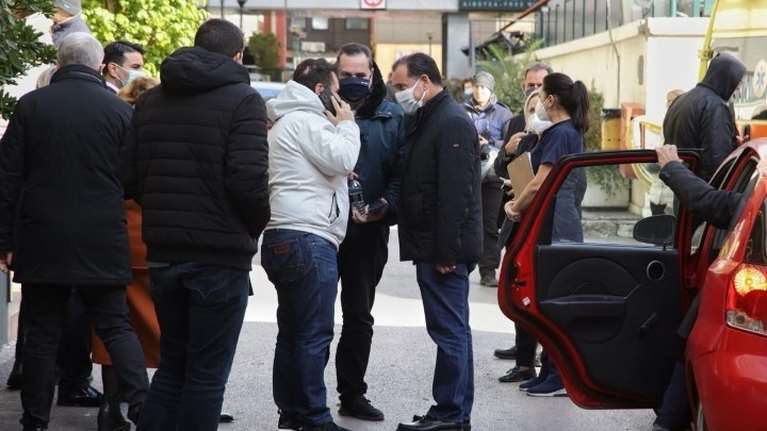 Αιφνιδιαστική επίσκεψη του Αδωνι Γεωργιάδη στα επείγοντα του Ευαγγελισμού