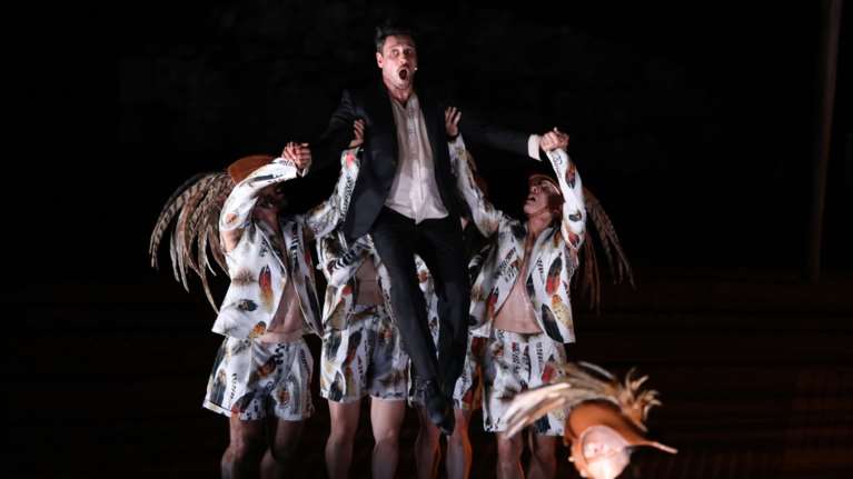 &quot;Οι Όρνιθες&quot; με Χρυσοστόμου και Παπασπηλιόπουλο ανοίγουν για τελευταία φορά τα φτερά τους