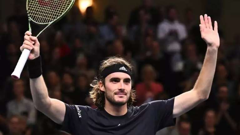Στα προημιτελικά του Paris Masters o Τσιτσιπάς