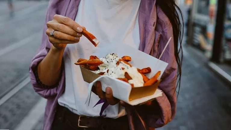 3 περιπτώσεις που πρέπει να αποφύγεις τη διαλειμματική νηστεία (οπωσδήποτε)