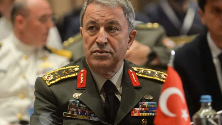 Απαράδεκτος Ακάρ (Τούρκος Υπουργός Αμυνας): Στείλαμε 150 χιλιάδες μετανάστες στην Ελλάδα