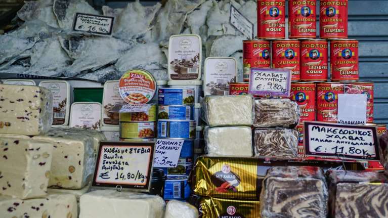 Καθαρά Δευτέρα: Πώς θα λειτουργήσουν τα καταστήματα σε αγορά Ρέντη και Βαρβάκειο