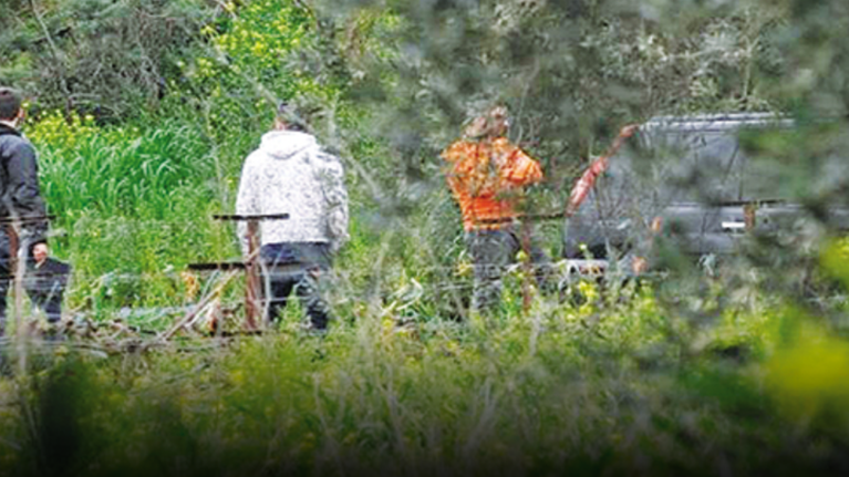 Λάρισα: Μάνα ξέσπασε στον δολοφόνο του γιου της - Τον χτύπησε με την τσάντα της στο κεφάλι