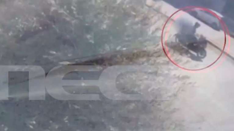 Ιερά Οδός: "Με προκάλεσε - Με έβρισε, τον έβρισα" - Τι λέει ο 25χρονος ντελιβεράς που κάρφωσε κατσαβίδι σε μάτι οδηγού