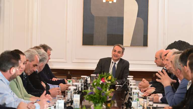 Ποιοι αγρότες κόπηκαν από το ραντεβού με Μητσοτάκη: Ο ένας ελέγχεται για επιδοτήσεις, ο άλλος βανδάλισε περιπολικό