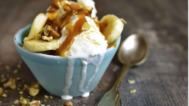 Υγιεινό παγωτό με μπανάνα και φυστικοβούτυρο