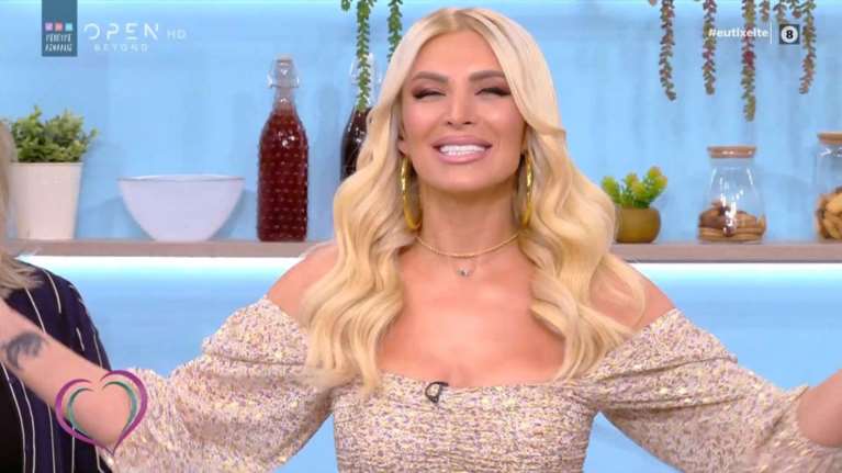 Η Κατερίνα Καινούργιου πίσω από τον φακό: Φωτογράφισε τα πασχαλινά αβγά και το αγόρι της