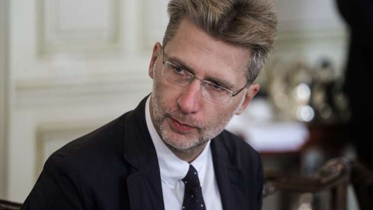 Σκέρτσος: 90% λιγότεροι θάνατοι και 85% λιγότεροι διασωληνωμένοι με τον εμβολιασμό