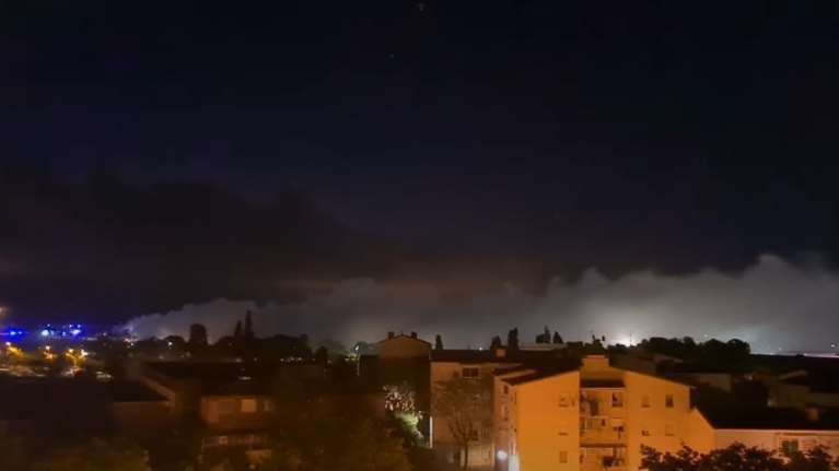 Ισπανία: Τοξικό νέφος χλωρίου πάνω από την Καταλονία - Περισσότεροι από 160.000 άνθρωποι κλήθηκαν να μην βγουν από τα σπίτια τους