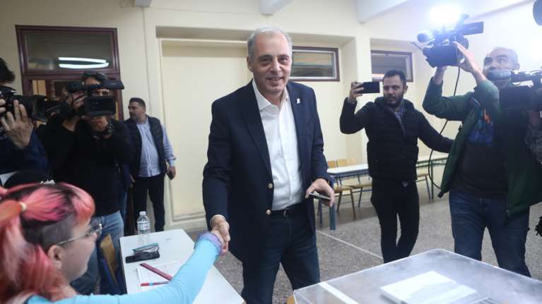 Εκλογές: Ψήφισε στη Θεσσαλονίκη ο Κυριάκος Βελόπουλος με αιχμές για νοθεία