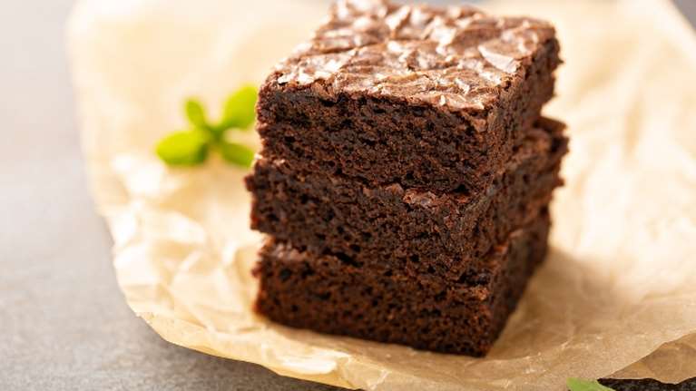 Tα πιο εύκολα brownies σοκολάτας στιγμής: Έτοιμα σε 1,5 λεπτό στο φούρνο μικροκυμάτων - Πεντανόστιμα!