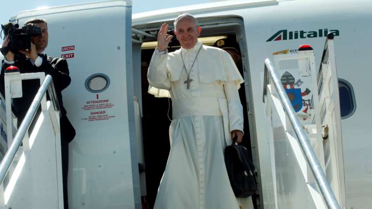 Επίσκεψη Πάπα Φραγκίσκου στην Αθήνα:  Αυστηρά μέτρα με 3.500 αστυνομικούς - Ποιοι δρόμοι κλείνουν και πότε