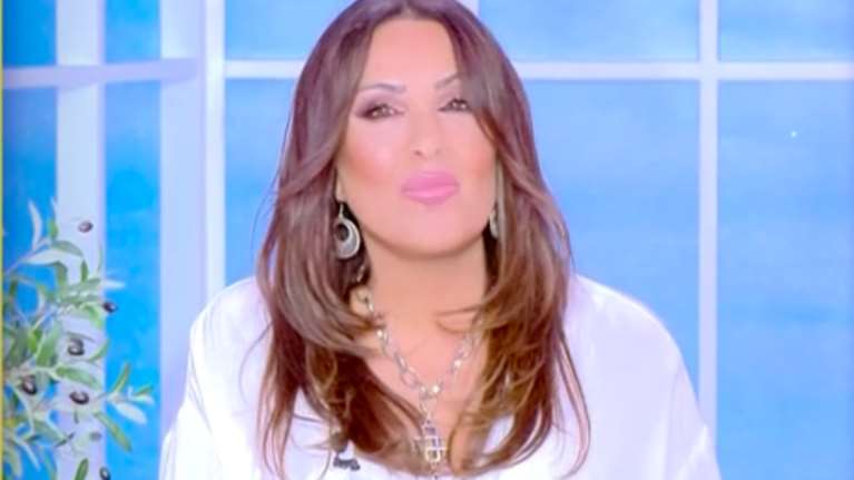 Ναταλία Γερμανού: "Με έχουν ρωτήσει αν ο Αντώνης Ρέμος είναι σε σχέση με γνωστό τραγουδιστή"