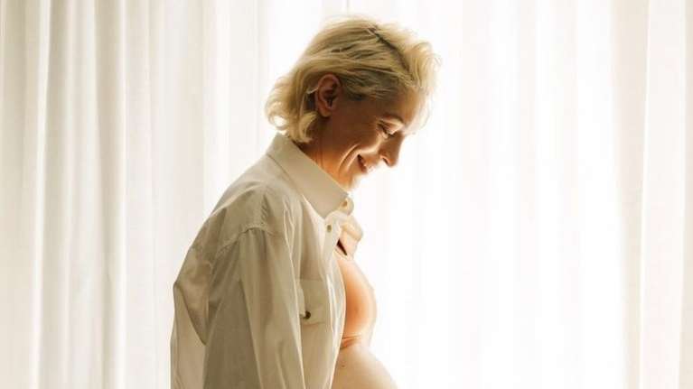 Γιούλικα Σκαφιδά: &quot;Μπήκα στη διαδικασία να γκουγκλάρω για τη στιγμή της γέννας και με έπιασε πανικός&quot;