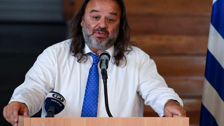 Επίσκεψη του Μάριου Ηλιόπουλου στην ΕΠΟ - &quot;Δεν θα δεχτούμε χτυπήματα κάτω από τη μέση&quot;