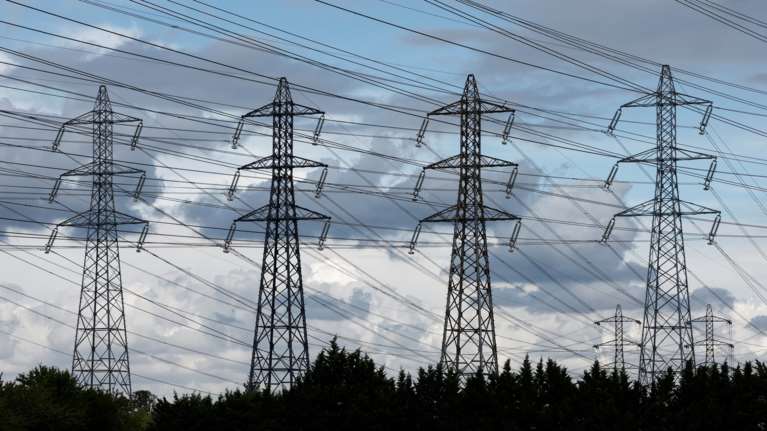 Εκρηξη τιμών στην αγορά ρεύματος- Η επιδότηση των λογαριασμών η μόνη λύση για να μην στενάξουν τα νοικοκυριά