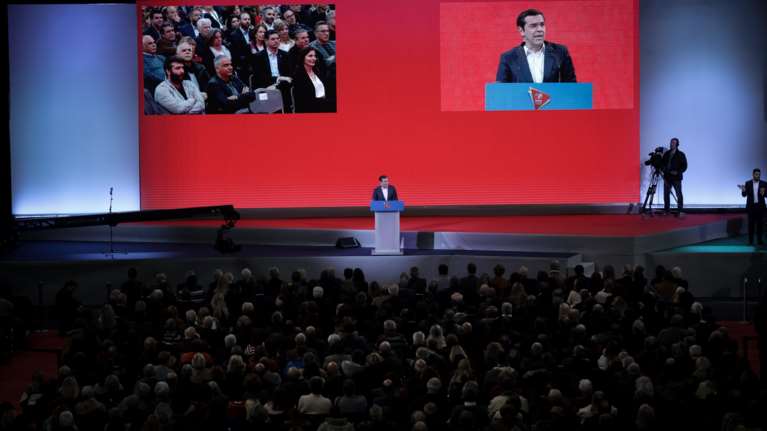 Ο ΣΥΡΙΖΑ καταγγέλλει συνεχώς "αστυνομοκρατία", αλλά θέλει και κεντρώους ψηφοφόρους