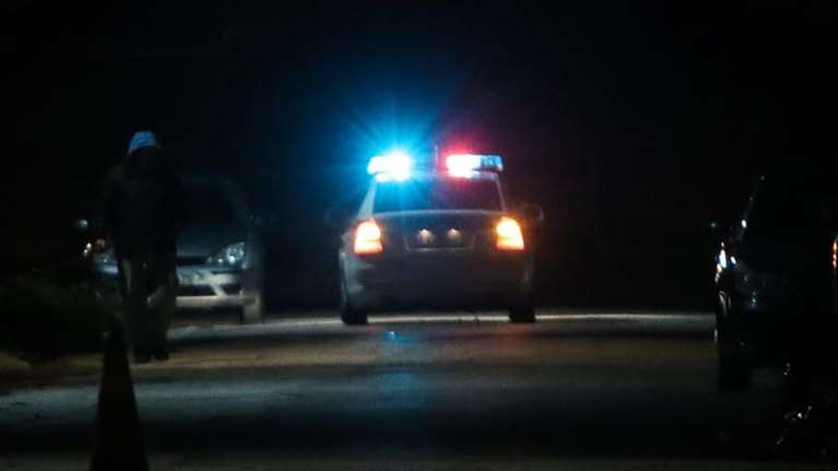 Τα όπλα συνεχίζουν να &quot;μιλούν&quot; στην Κρήτη - Μάχη με δεκάδες πυροβολισμούς ανάμεσα σε 2 οικογένειες