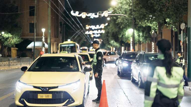 Άνευ… αλκοόλ τα ρεβεγιόν στην Αττική: 6.129 αλκοτέστ, θετικά τα 62