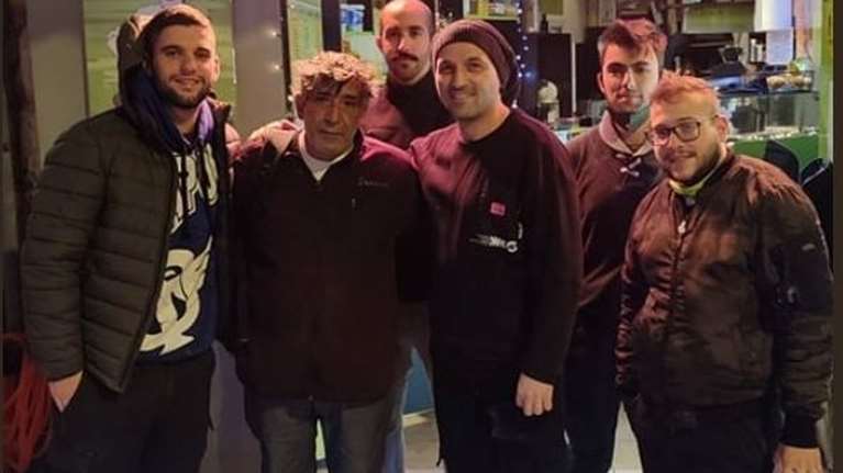 Πράξη ανθρωπιάς: Παρέα νεαρών από τα Χανιά πλήρωσε ξενοδοχείο για να κοιμηθεί άστεγος