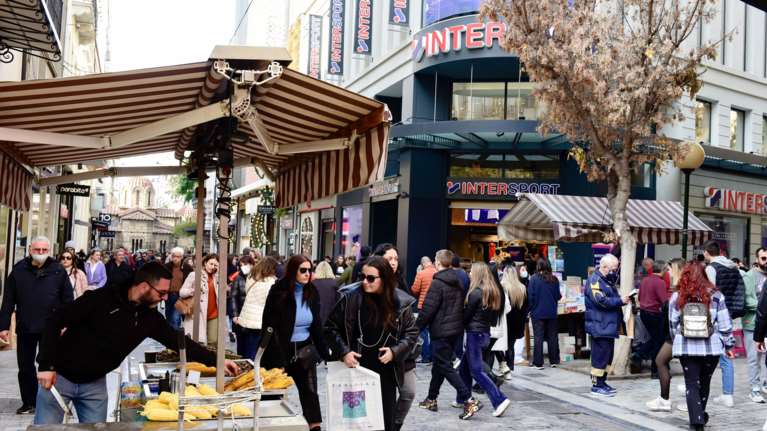 Κορονοϊός: 89 θάνατοι και 95 διασωληνωμένοι την τελευταία εβδομάδα - Μείωση θετικότητας στη γρίπη