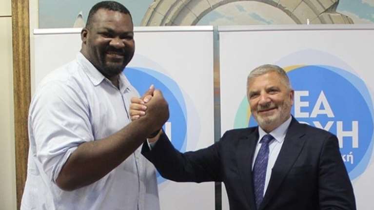 Ο Σοφοκλής Σχορτσανίτης αλλάζει... γήπεδο - Υποψήφιος με την παράταξη του Γιώργου Πατούλη