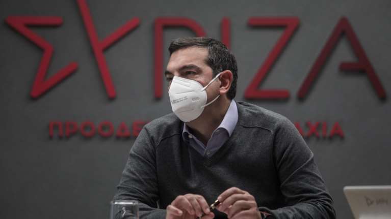 Πλάκα στο twitter με τα &quot;σπαστά&quot; αγγλικά του Αλέξη Τσίπρα: Για το άνοιγμα των σχολείων... μέσω Λεονάρντο ντι Κάπριο