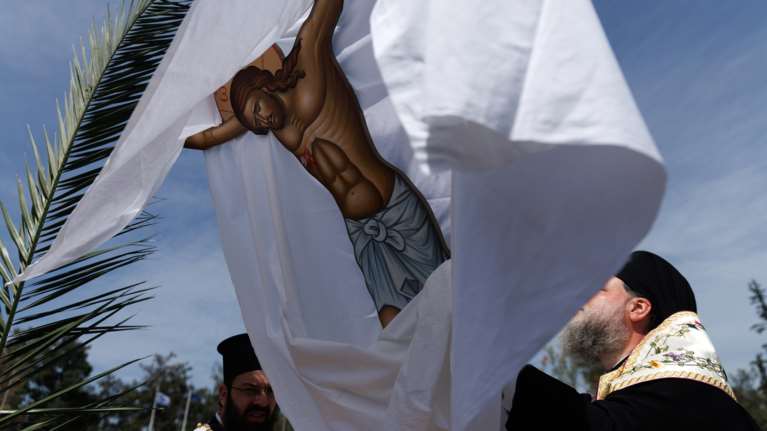 Κυριακή του Πάσχα: Η γιορτή των γιορτών και ο "Εσπερινός της Αγάπης"