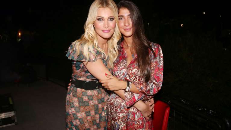 Γενέθλια για τη Χριστιάνα Μπέτα: Οι ευχές της Νατάσας Θεοδωρίδου και της γιαγιάς της και οι εκπλήξεις από τους φίλους της