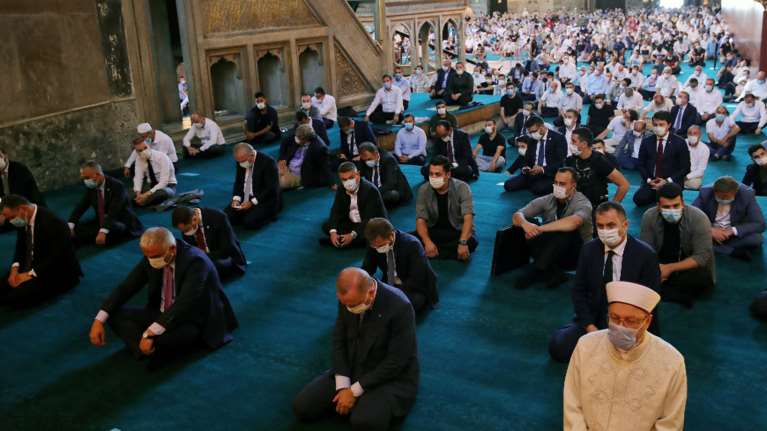 Spiegel: Γιατί &quot;σιώπησε&quot; ο ιμάμης της Αγίας Σοφίας - Πλούσιο παρασκήνιο πίσω από την παραίτησή του