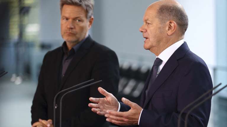 Σοκ για τους Γερμανούς: Κίνδυνος να δουν τετραψήφιους λογαριασμούς στην ενέργεια