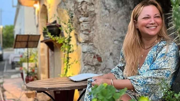 Νάνσυ Ζαμπέτογλου: Χαρούμενη φωτογραφία με τον Παύλο Γαλακτερό και τη μονάκριβη κόρη της