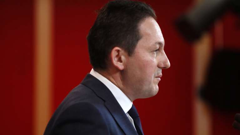 Πέτσας για την κοσμοσυρροή έξω από το Μαξίμου, όταν έφθασε εκεί η Πρωτοψάλτη