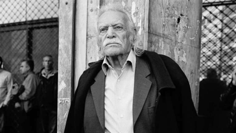 Ντροπή! Αντιδρούν σε μετονομασία σχολείου στη Νάξο σε "Λύκειο Μανώλης Γλέζος"