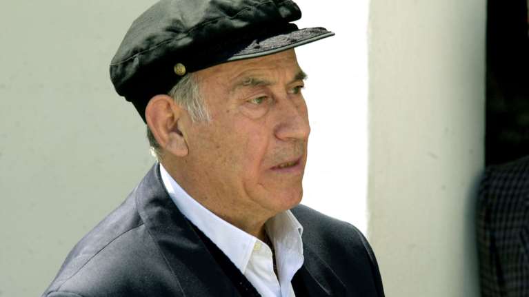 Δέκα χρόνια χωρίς τον αξέχαστο Θανάση Βέγγο, τον άνθρωπο που πάντα έτρεχε