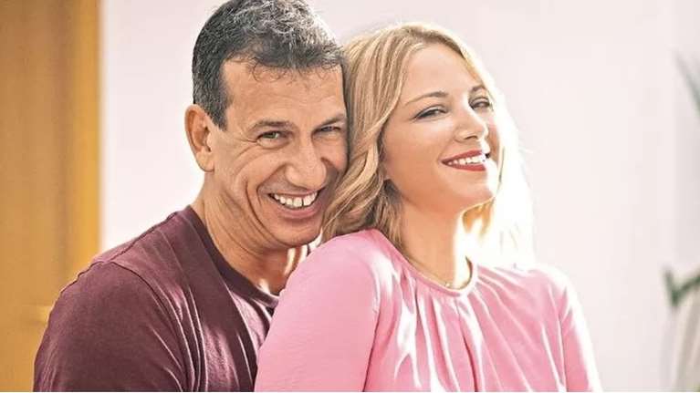 Νάνσυ Ζαμπέτογλου: Το σπίτι της στην Αθήνα &amp; η ξεχωριστή γωνιά του συζύγου της Νάσου Γαλακτερού