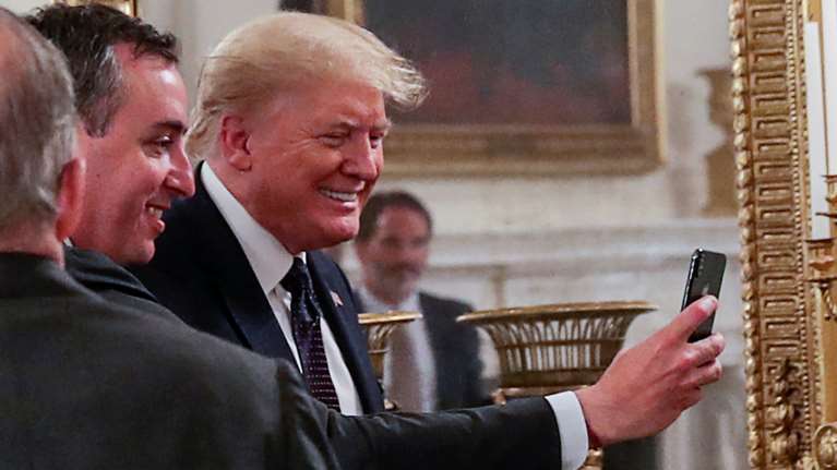 Πόλεμος εκατομμυρίων για τη χρηματοδότηση Τραμπ και Μπάιντεν: Ποιος βγαίνει κερδισμένος