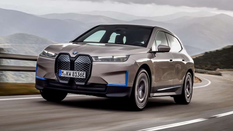 Η BMW αποκαλύπτει την ηλεκτρική iX