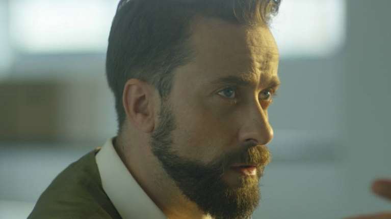 Ζήσης Ρούμπος - Mήνυμα &quot;γροθιά&quot; για την πατριαρχία: &quot;&quot;Να πάτε ψυχανάλυση μάγκες - Από άντρες, να γίνεται άνθρωποι&quot;