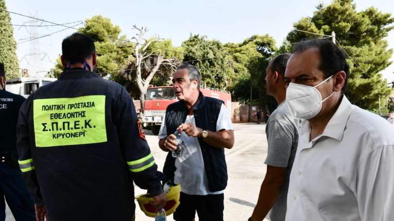 Σπίρτζης για φωτιές σε Λαύριο και Βίλια: &quot;Για ποιους λόγους το Beriev δεν πετάει σε καμία από τις δυο;&quot;